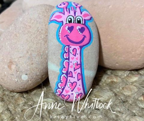 Hearts Giraffe – Love from Anne | Rock Painting Workshops